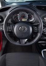 Toyota Yaris SE 2017 года (NA)